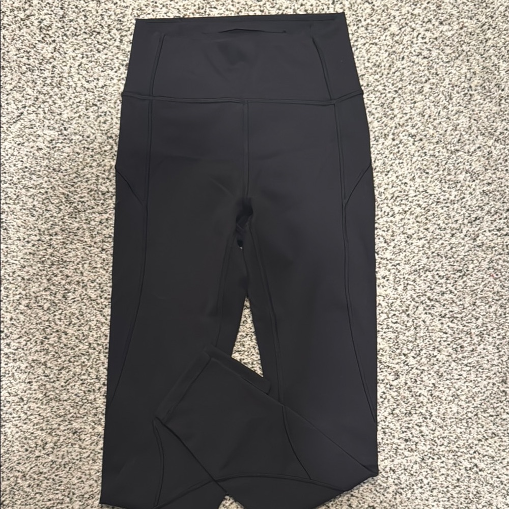 Lululemon Cropped leggings-JUST like new!!!!! Black